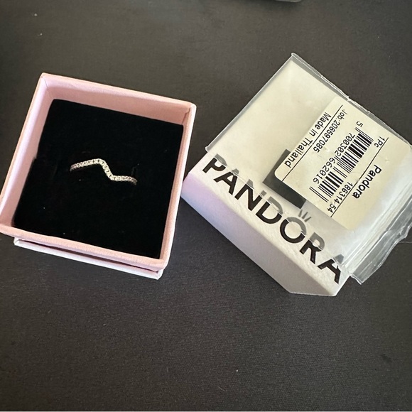 Pandora Sparkling Wave Ring – Sterling Silver 925 w/ Clear Cubic Zirconia w/Box - Picture 1 of 13